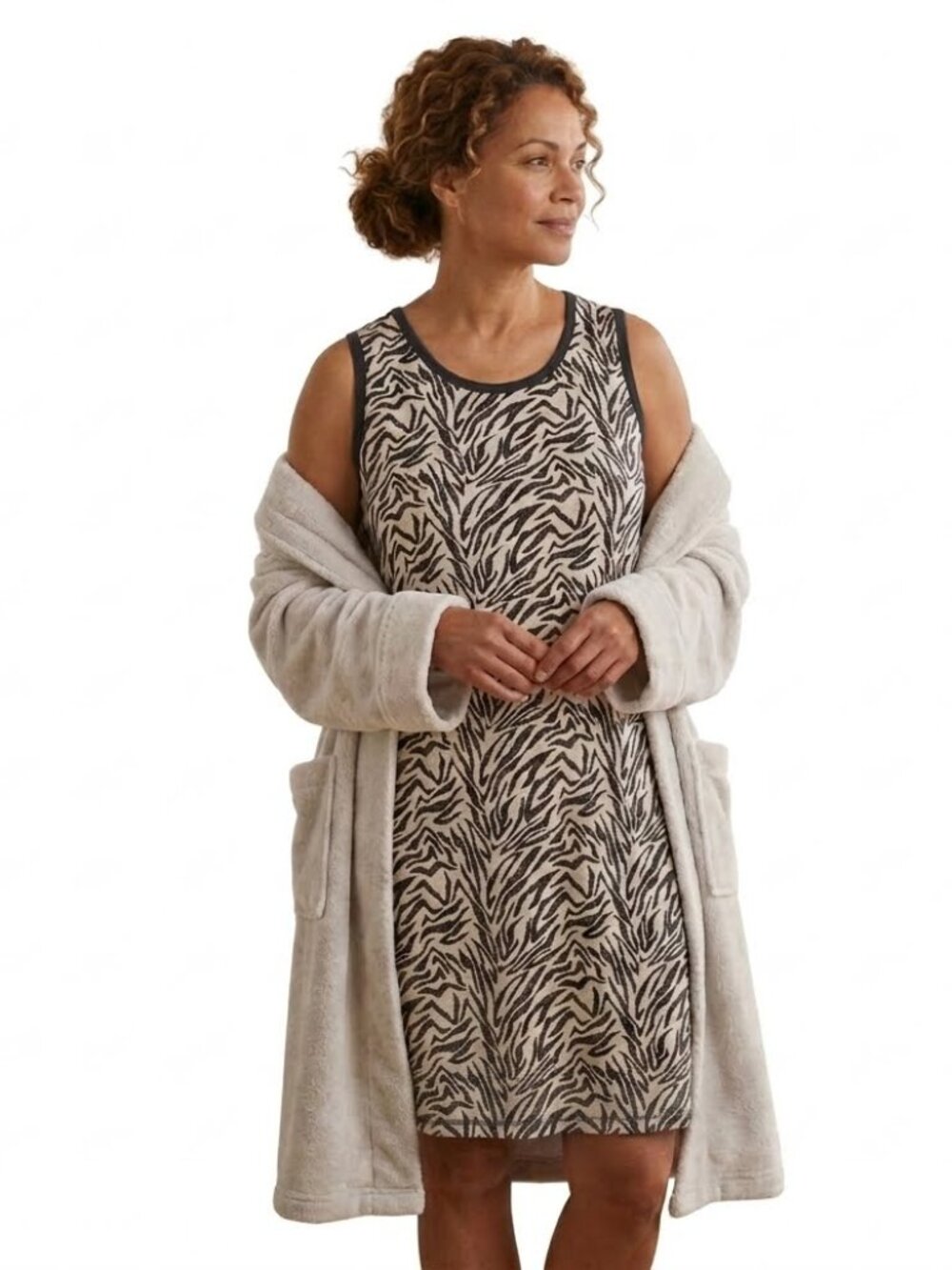Dreams & Co. Plus Size Scoop-Neck Sleeveless Knee-Length Cotton Sleepshirt 26/28